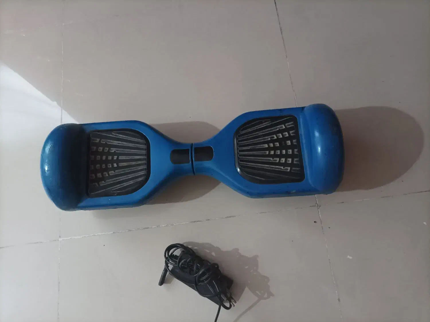 وسایل منزل به فروش می رسد|مبلمان خانگی و میز عسلی|کنارک, |دیوار