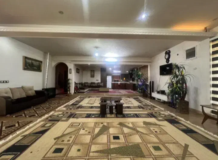 ویلاباغ پردیس|اجارهٔ کوتاهمدت ویلا و باغ|بروجرد, |دیوار