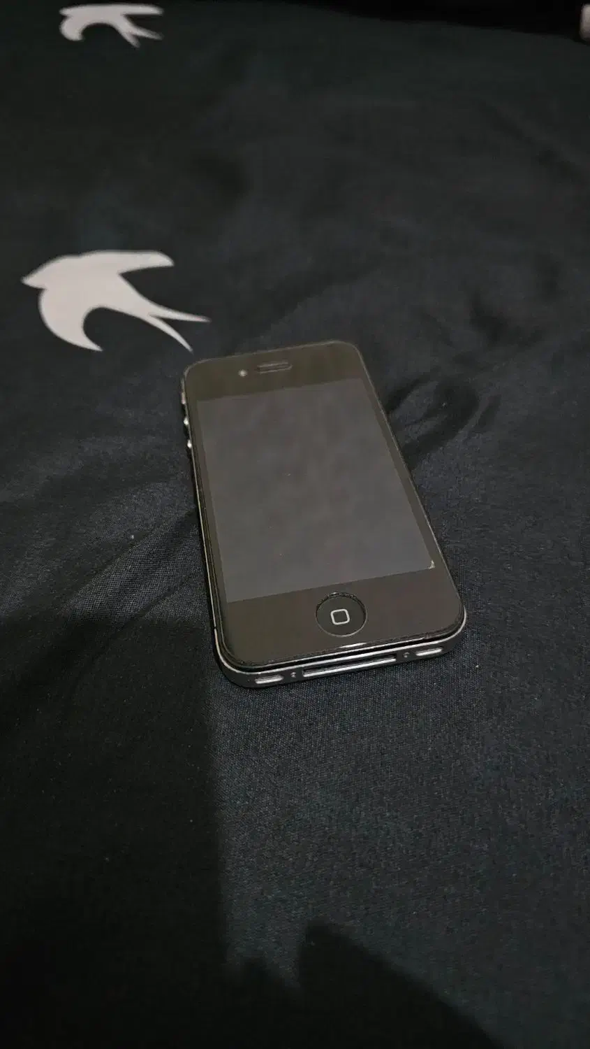 ایفون ۴ کلکسیونی iphone 4 تمیز آنتن دار|موبایل|مشهد, کوثر|دیوار