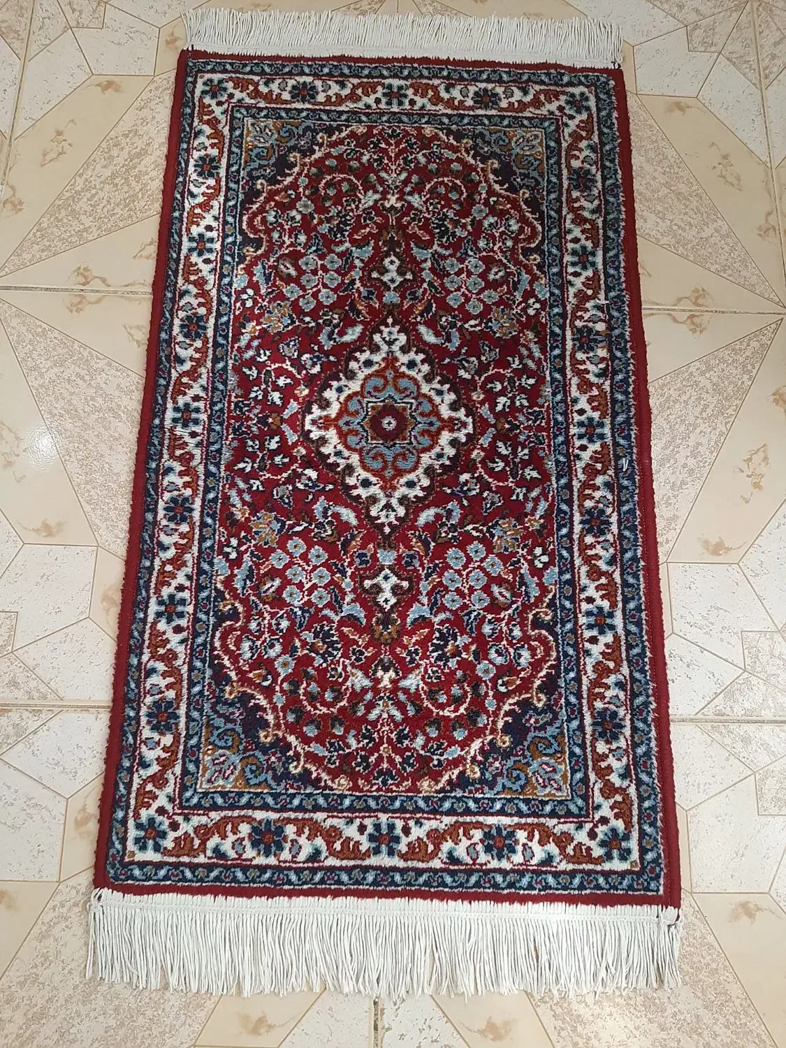 ۲ عدد قالیچه بسیار با کیفیت و زیبا|فرش|ساوه, |دیوار
