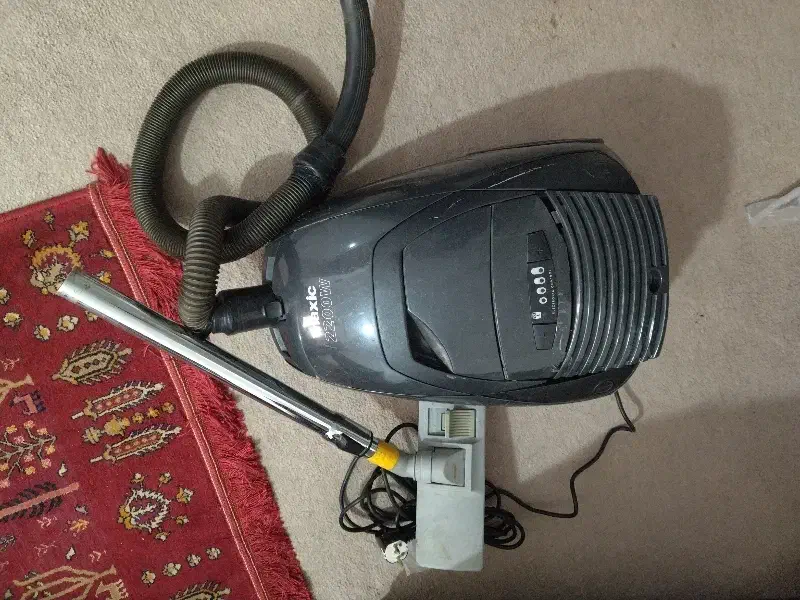 جاروبرقی|جاروبرقی، جارو شارژی، بخارشو|گلبهار, شهر جدید گلبهار|دیوار