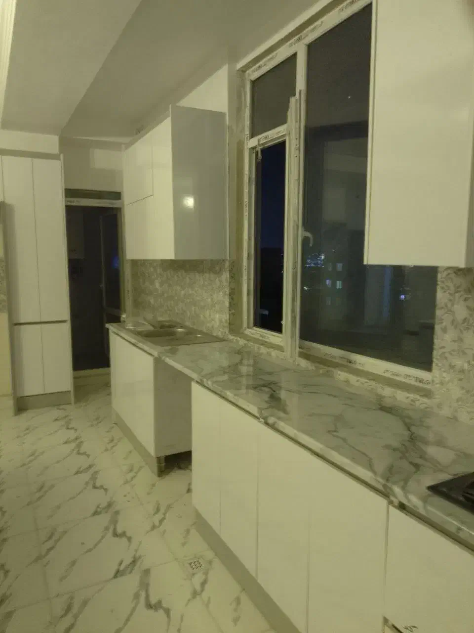 اپارتمان86 متری در صالحیه|فروش آپارتمان|بهارستان, |دیوار