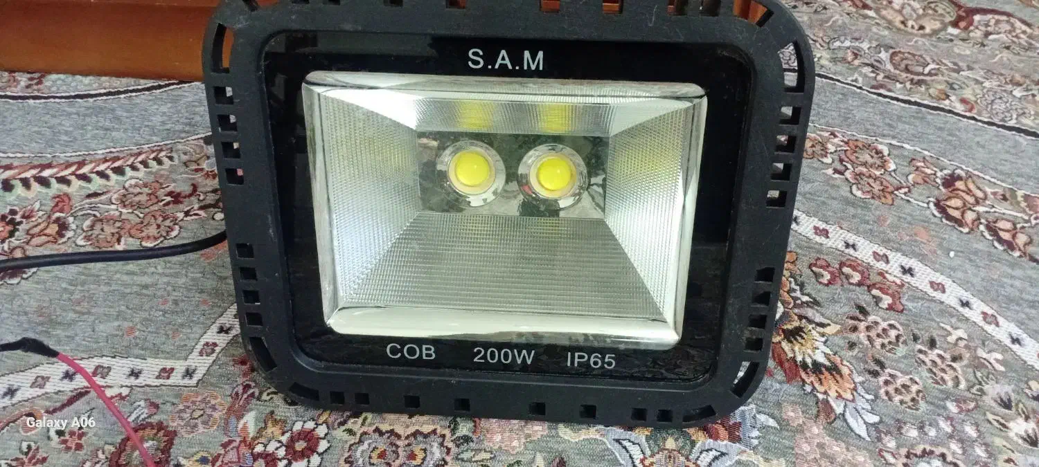 پروژکتور چشمک زن ۲۰۰ وات|لامپ و چراغ|کرمان, |دیوار