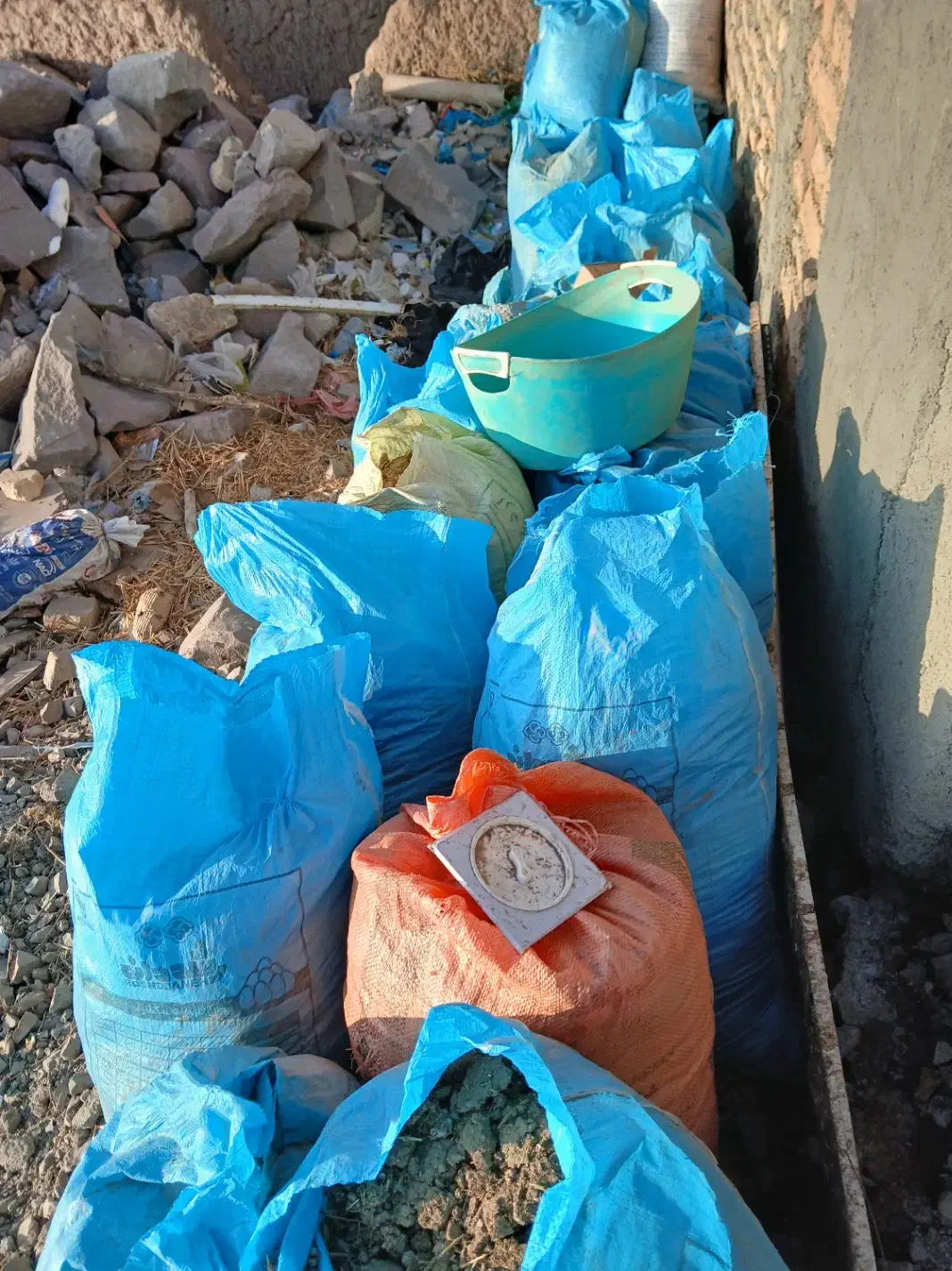 کود مرغی بهترین کود قابل توجه کشاورزان|خدمات باغبانی و درختکاری|زرندیه, |دیوار