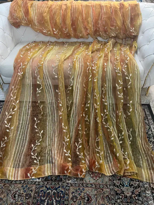 پرده آماده فقط ۳۰۰ تومن قیمت در کپشن|پرده، رانر، رومیزی|تهران, نیروی هوایی (پیروزی)|دیوار