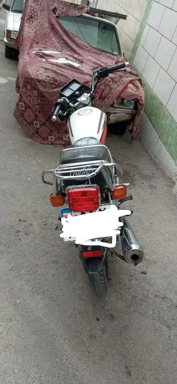 200 متین|موتورسیکلت|بروجرد, |دیوار