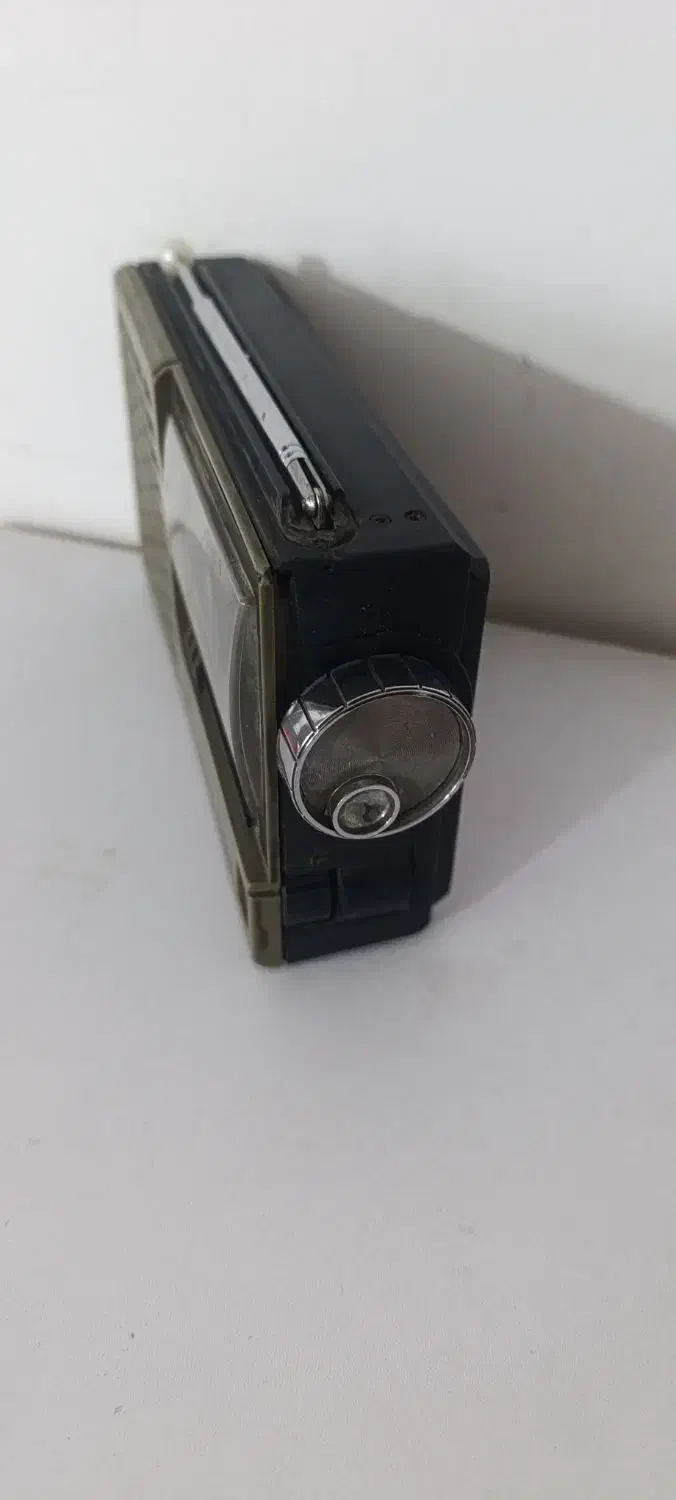 رادیو سیلور ژاپن|کلکسیون اشیاء عتیقه|همدان, |دیوار