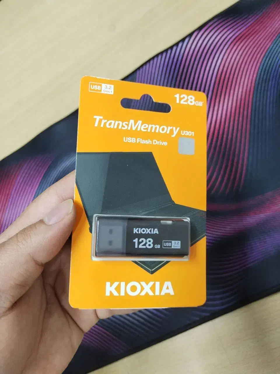 فلش 128 کیوکسا سرعت بالا با گارانتی مادام|قطعات و لوازم جانبی رایانه|شیروان (خراسان), |دیوار