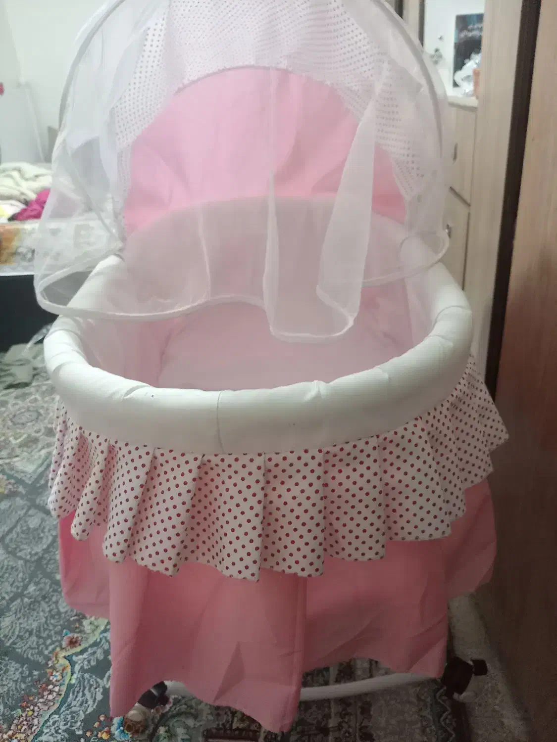 گهواره|تخت و صندلی بچه|برخوار, |دیوار