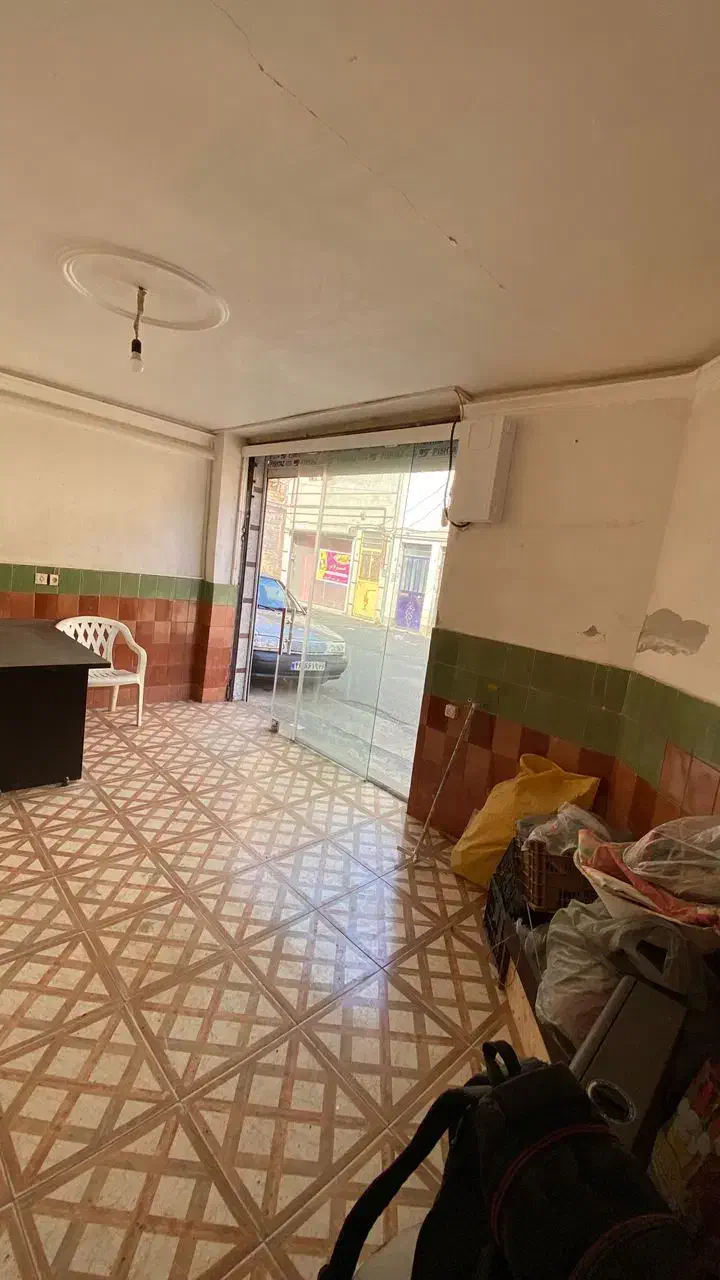 واحد تجاری مسیر پرتردد زیر قیمت|فروش مغازه و غرفه|رشت, حمیدیان|دیوار