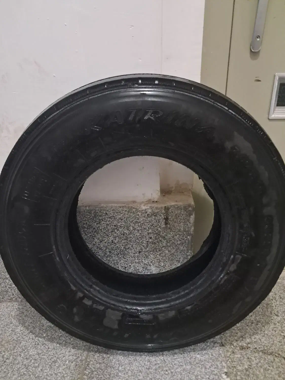 لاستیک نیسان سیمی ۱۶×۷۰۰|قطعات یدکی و لوازم جانبی|هشتگرد, شهرک فرهنگیان|دیوار