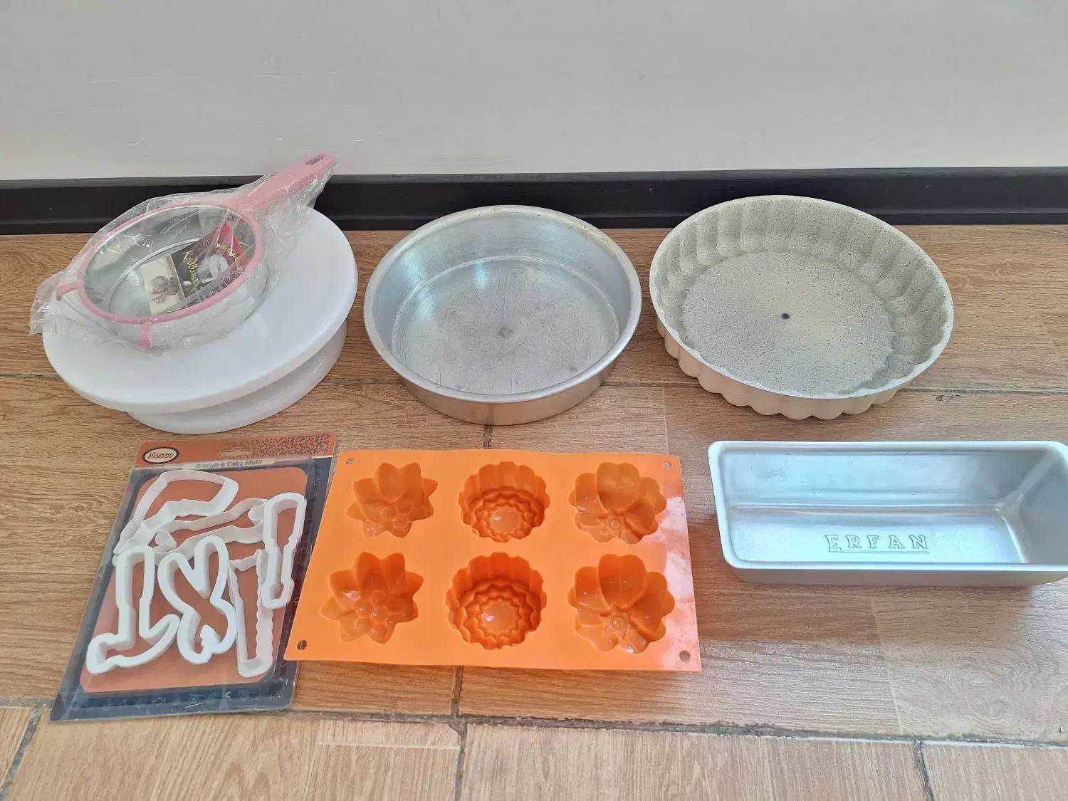 وسایل کیک پزی و کلوچه و شیرنی و ژله|ظروف پختوپز|گنبد کاووس, |دیوار