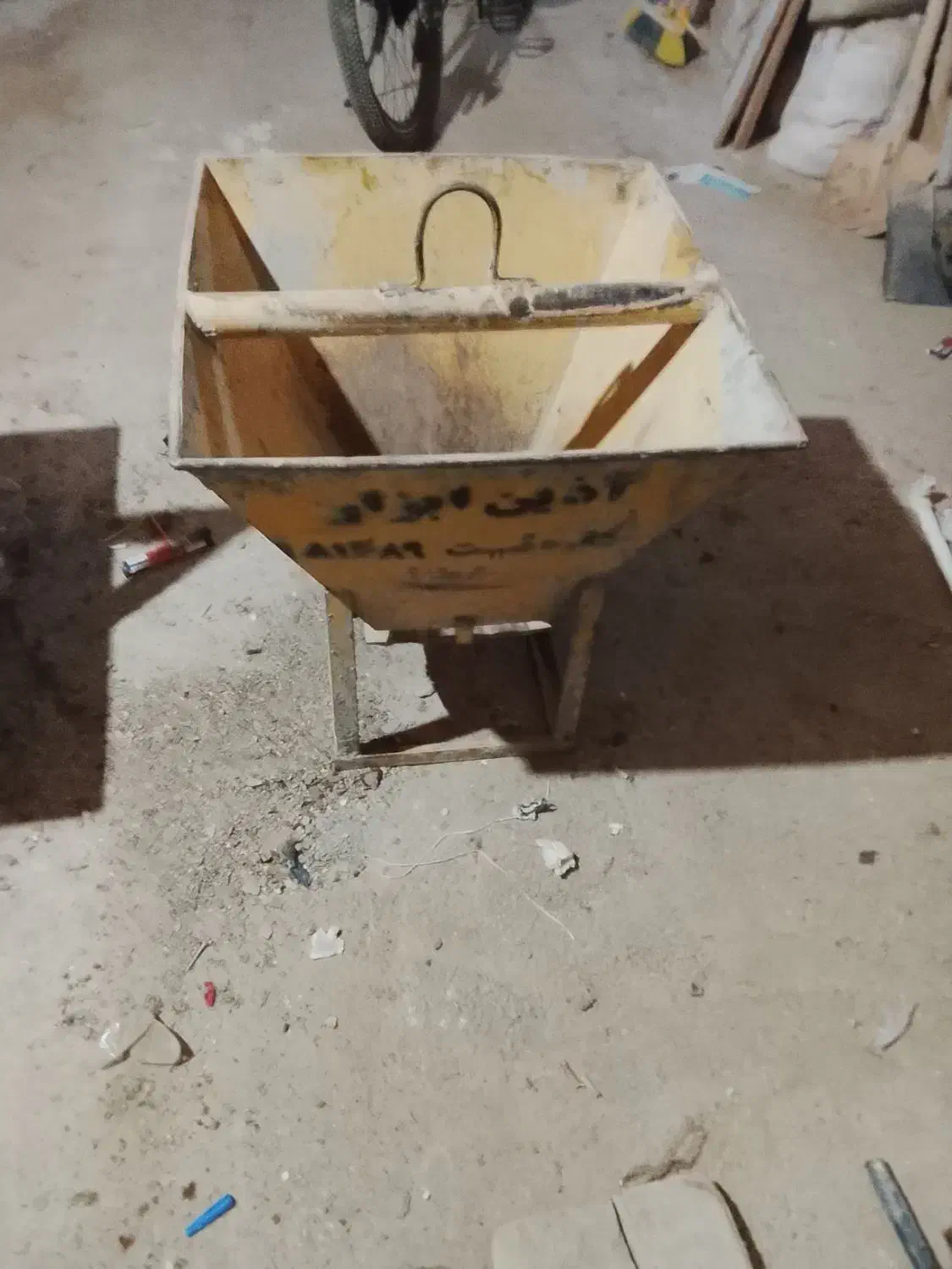 دوعددباکت بالابر فرشی|مصالح و تجهیزات ساختمان|بجنورد, |دیوار