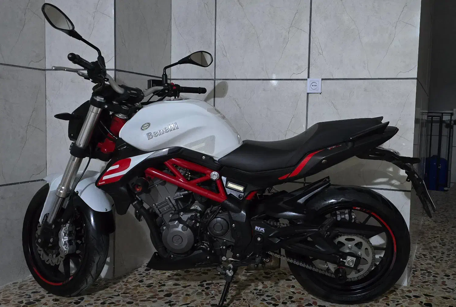 فروش بنلی جفت سیلندر مدل ۱۴۰۰|موتورسیکلت|ساری, |دیوار