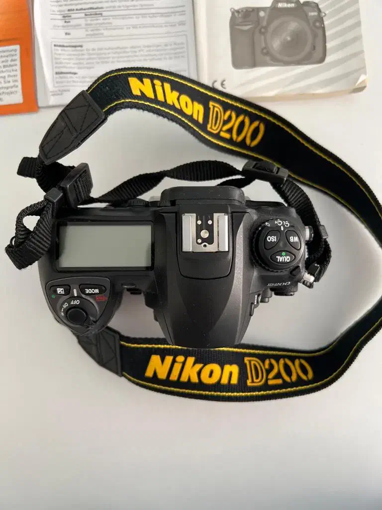 دوربین Nikon d 200|دوربین عکاسی و فیلم‌برداری|تهران, جنت‌آباد جنوبی|دیوار