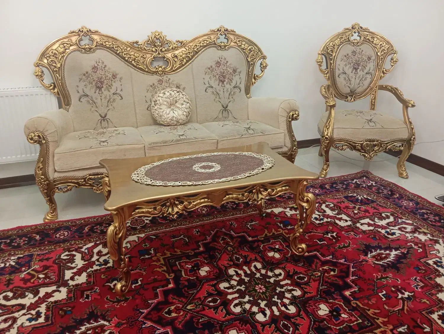 مبل سلطنتی|مبلمان خانگی و میز عسلی|قم, شهرک امام حسن|دیوار