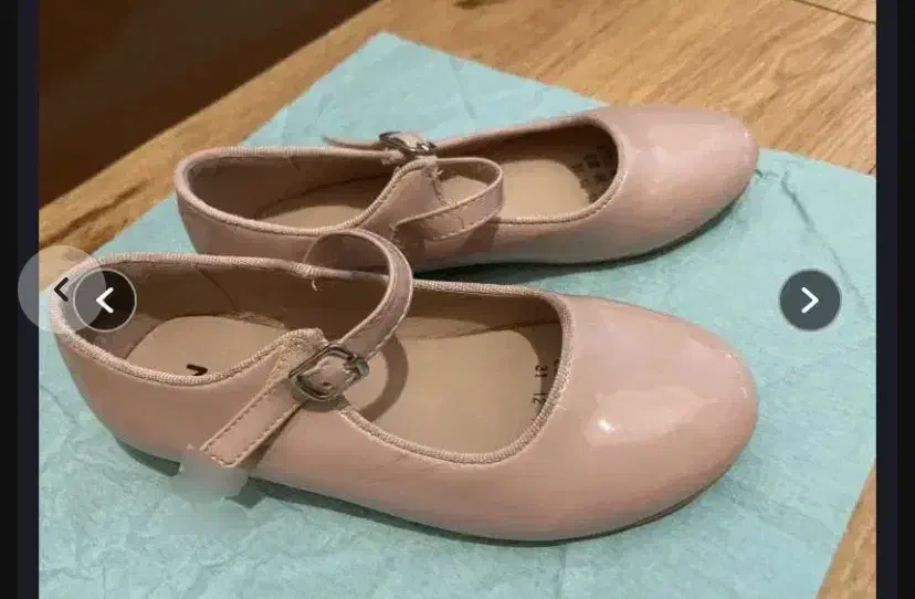 کفش وینی سایز ۳۱ دخترانه|کفش و لباس بچه|ساری, |دیوار