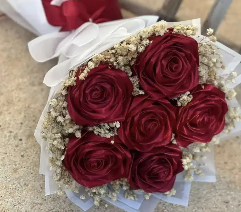 گل ۶شاخه قرمز با تزیین ژیپسوفیلیا|گل مصنوعی|سبزوار, علمدار|دیوار