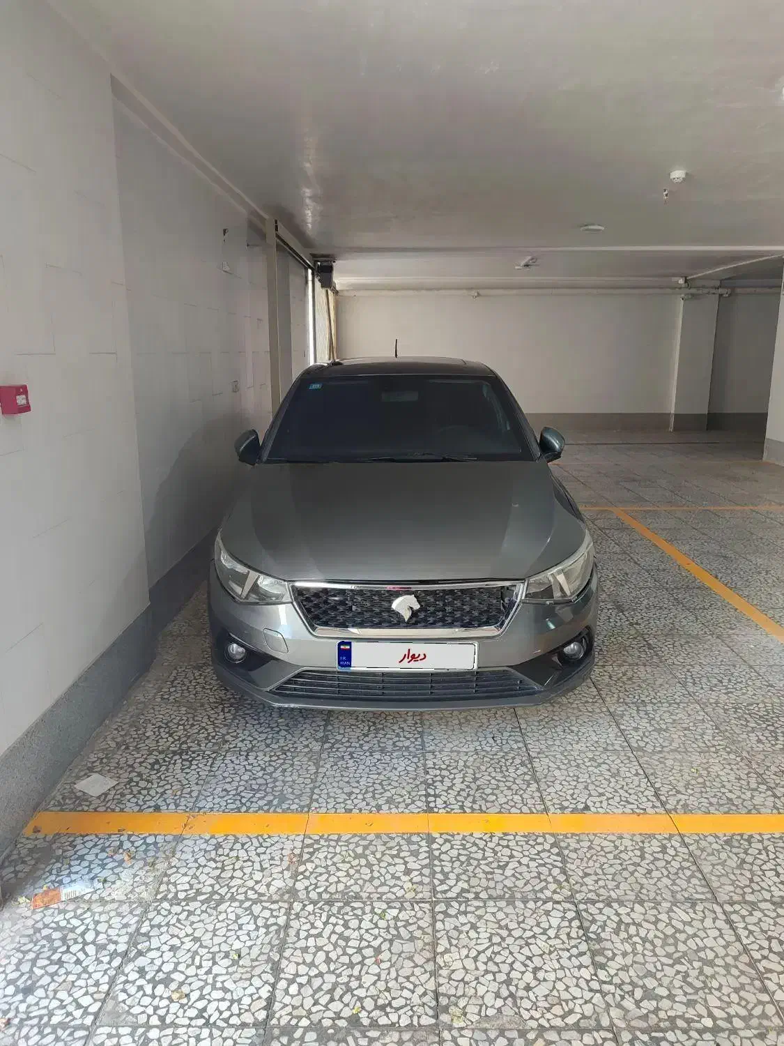 تارا اوتومات ۴۰۲|خودرو سواری و وانت|اصفهان, کوی ولی عصر|دیوار