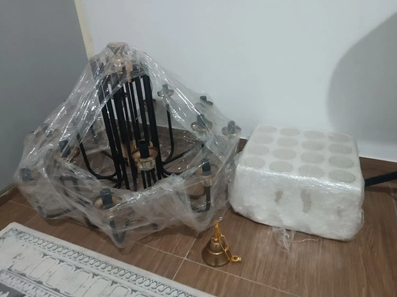 لوستر نو استفاده نشده خودم 13800 خریدم|لوستر و چراغ آویز|فردیس, فرامرزیه|دیوار