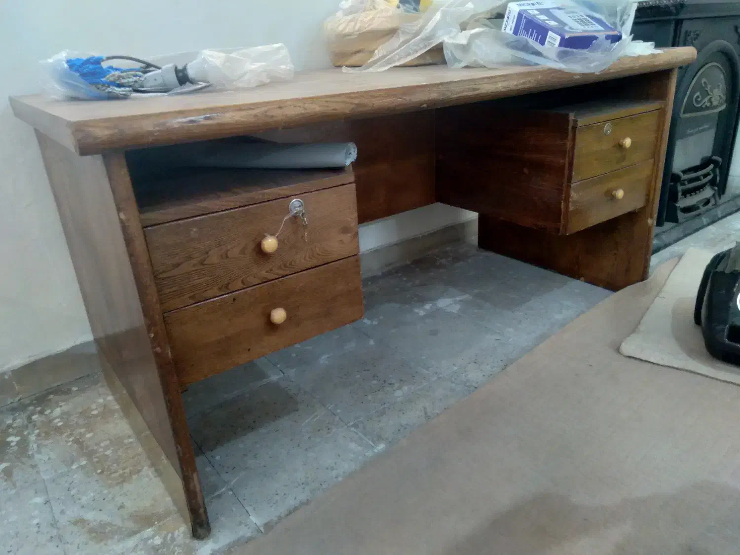 میز تحریر بزرگ چوبی کشو دارمحکم قفل دار کار|میز تحریر و کامپیوتر|تهران, جیحون|دیوار