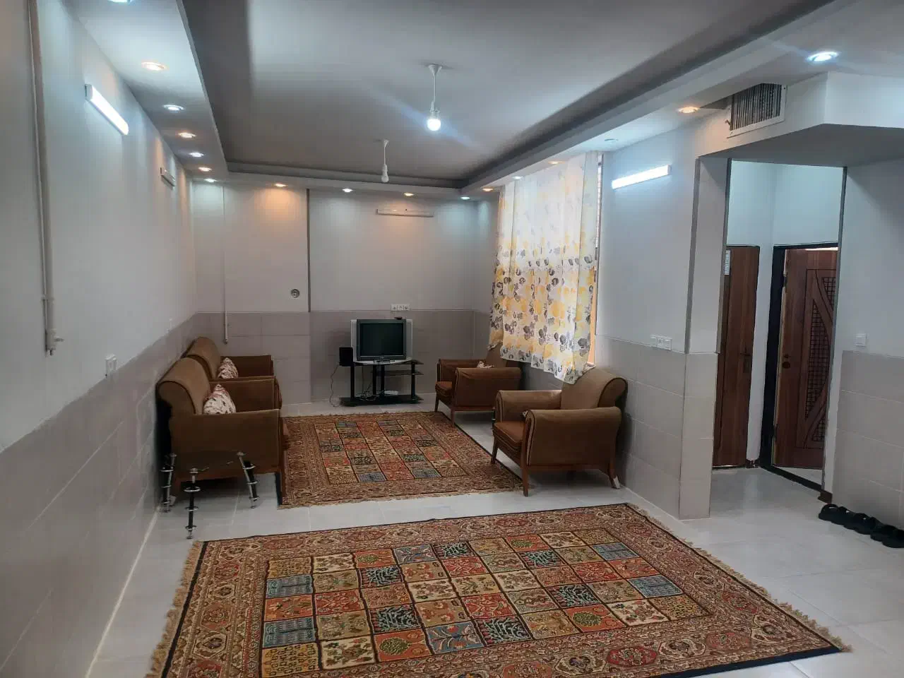 اجاره آپارتمان منزل واحد مبله.سوییت.ویلا روزانه|اجارهٔ کوتاه‌مدت آپارتمان و سوئیت|اصفهان, دشتستان|دیوار