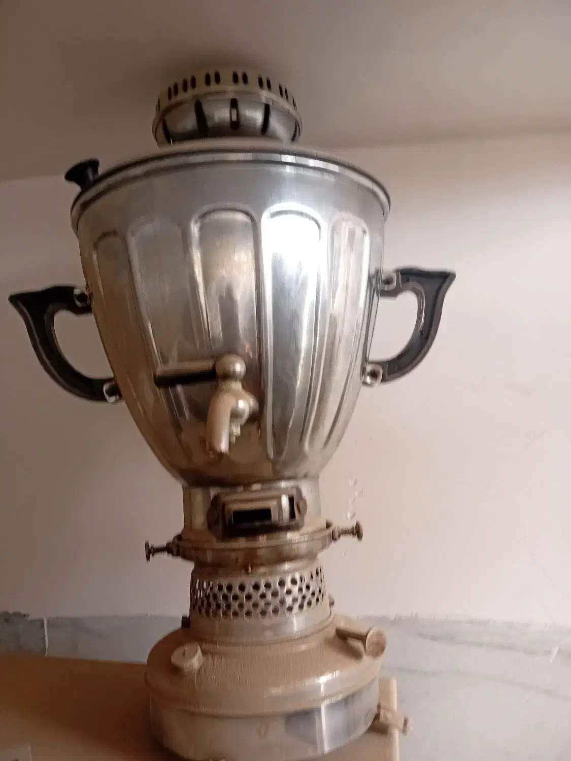 سماورنفتی|سماور، چای‌ساز، قهوه‌ساز|چهارباغ, |دیوار