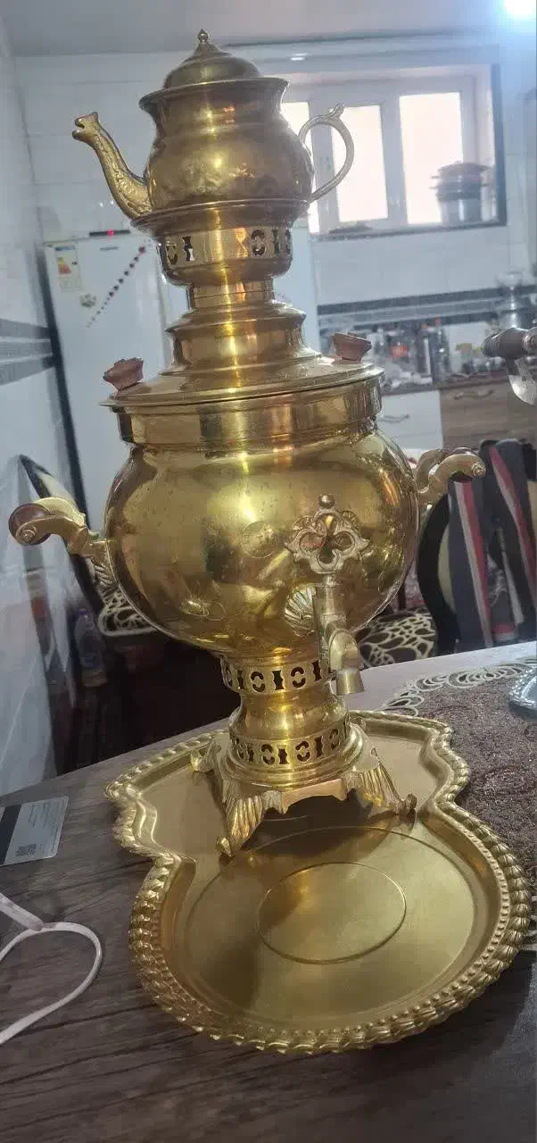 سماور زغالی ۵ لیتری با قوری و سینی|سماور، چای‌ساز، قهوه‌ساز|آذرشهر, |دیوار