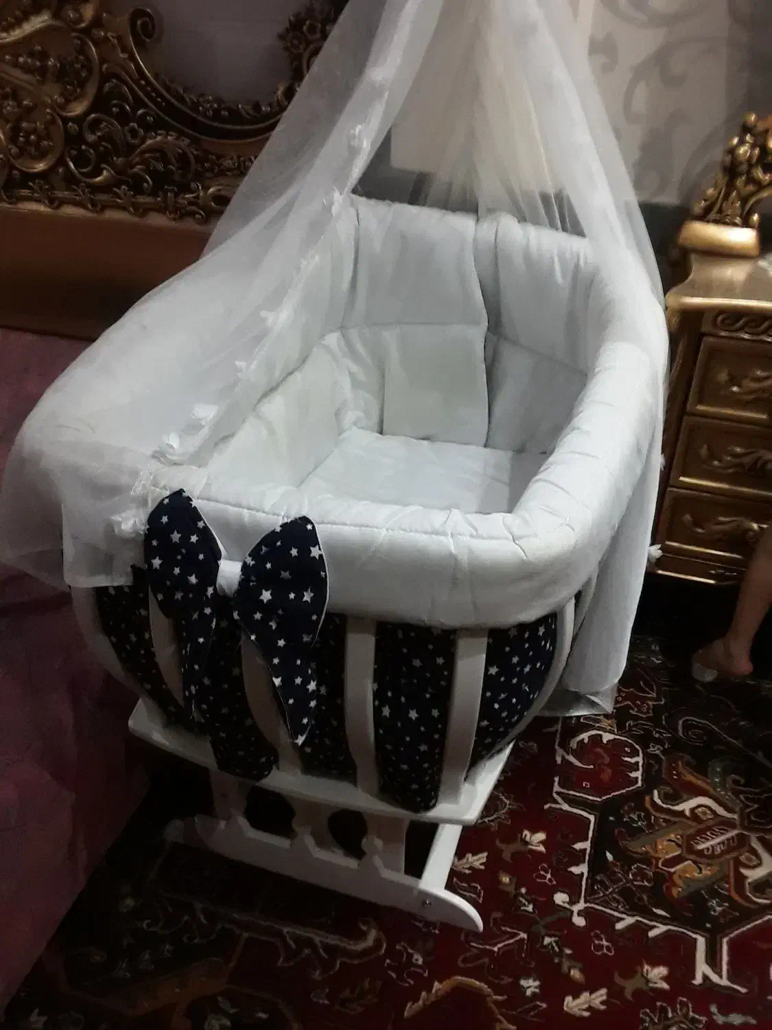 تخت گهواره ای کودک|اسباب و اثاث بچه|بستان آباد, |دیوار