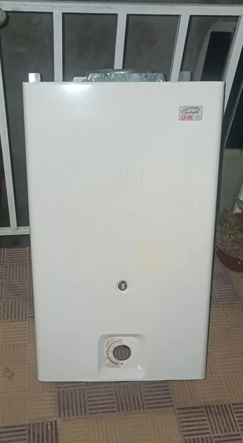 آبگرمکن دیواری در حد نو|آبگرمکن، پکیج، شوفاژ|اسفراین, |دیوار