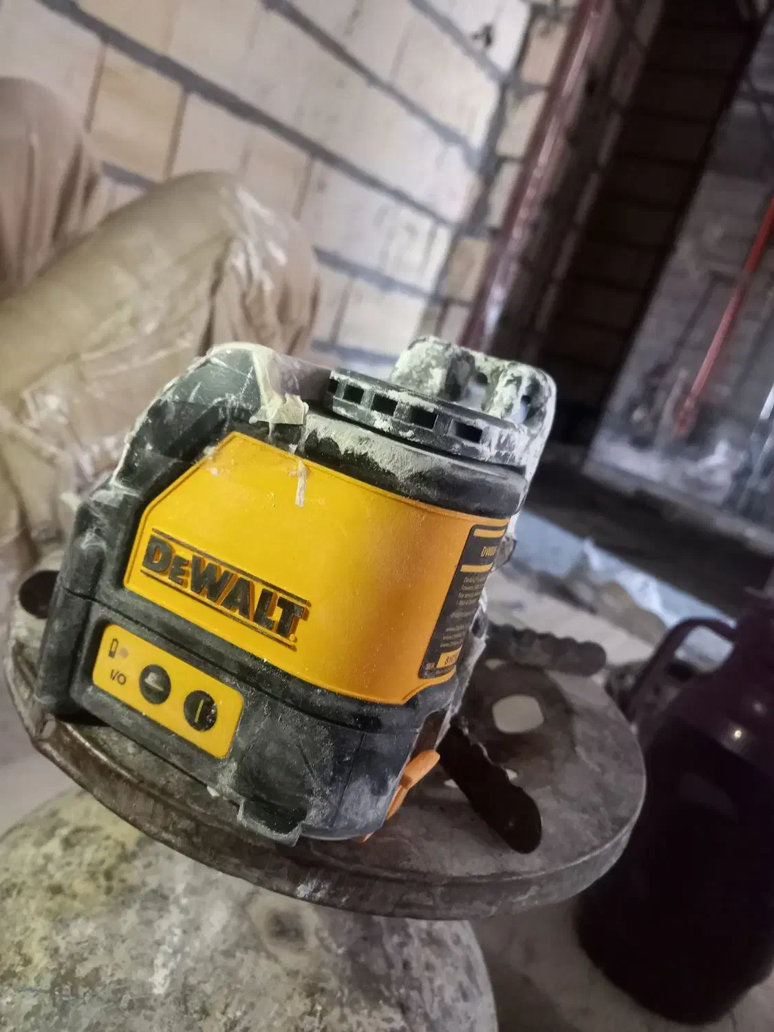 تراز لیزی دیوالت  اصلی سالم بشرط|ابزارآلات|قم, زنبیل آباد|دیوار