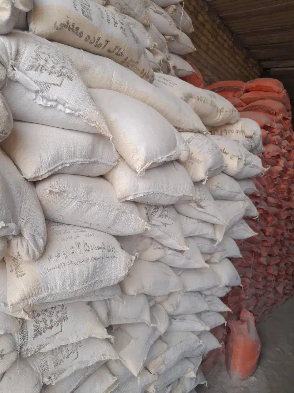 حمل نخاله ومصالح ساختمانی باقیمت مناسب|خدمات حمل و نقل|کاشان, دانش|دیوار