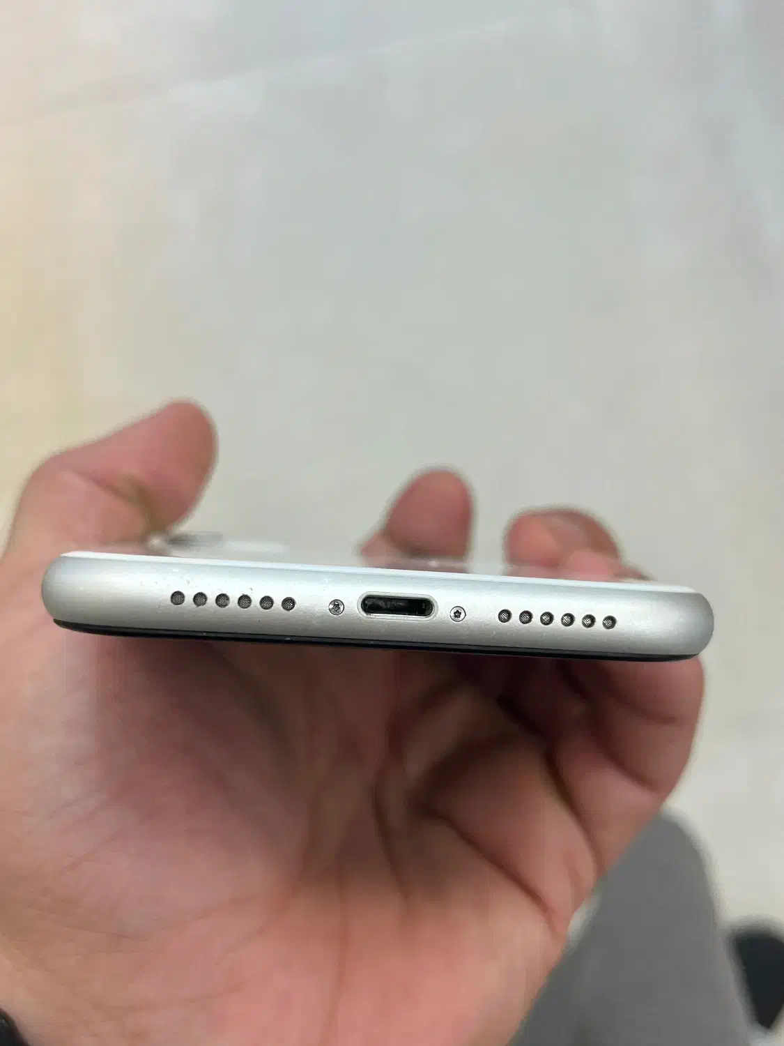 ایفون ۱۱ سفید ۱۲۸ch|موبایل|بابل, |دیوار