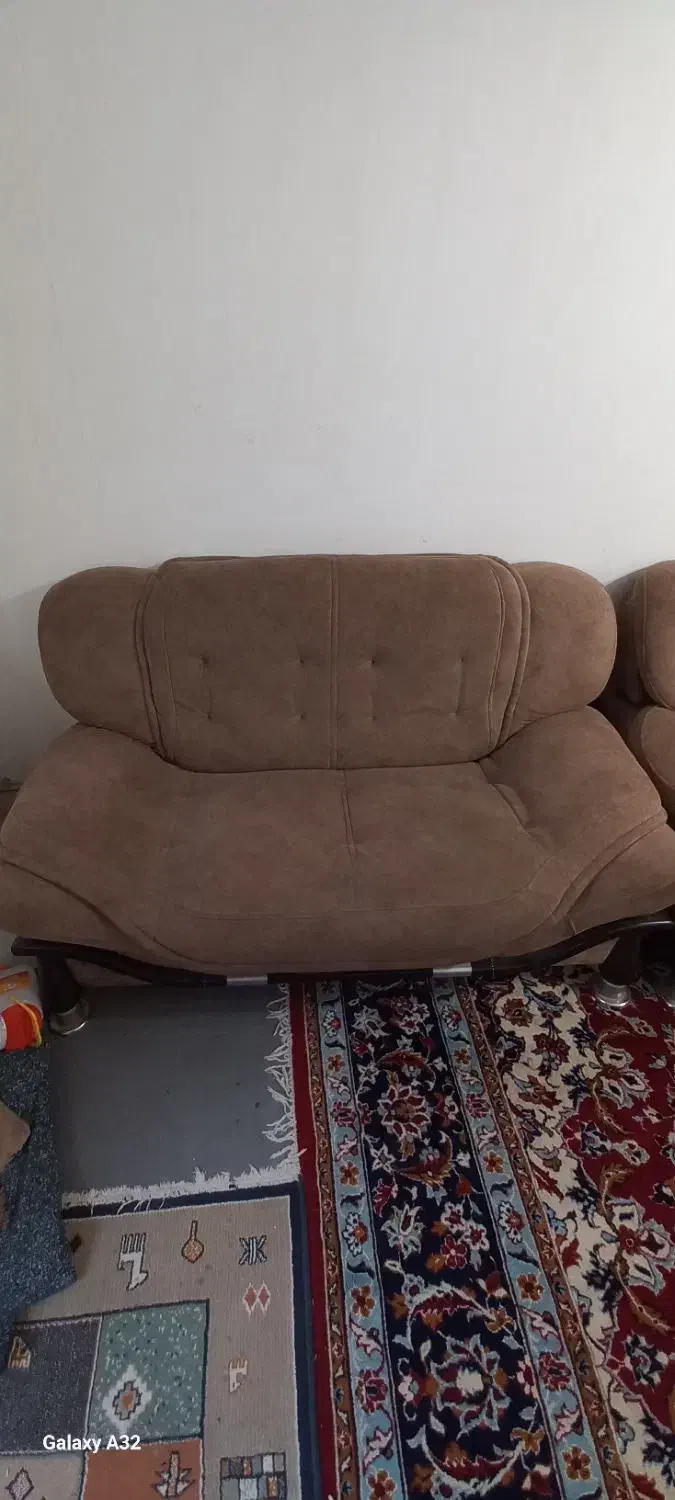 مبل راحتی ۷ نفره دست دوم پارچه نو|مبلمان خانگی و میز عسلی|محمدشهر, محمدشهر|دیوار