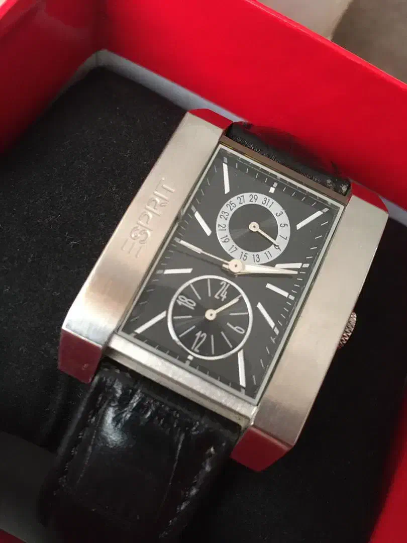 ساعت کمیاب|کلکسیون اشیاء عتیقه|رشت, معلم|دیوار