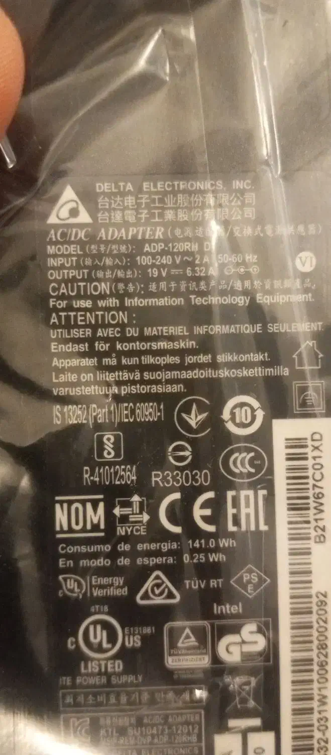 آداپتور لپ تاپ سرفیش نرمال 19V - 6.32A|قطعات و لوازم جانبی رایانه|بندرعباس, |دیوار