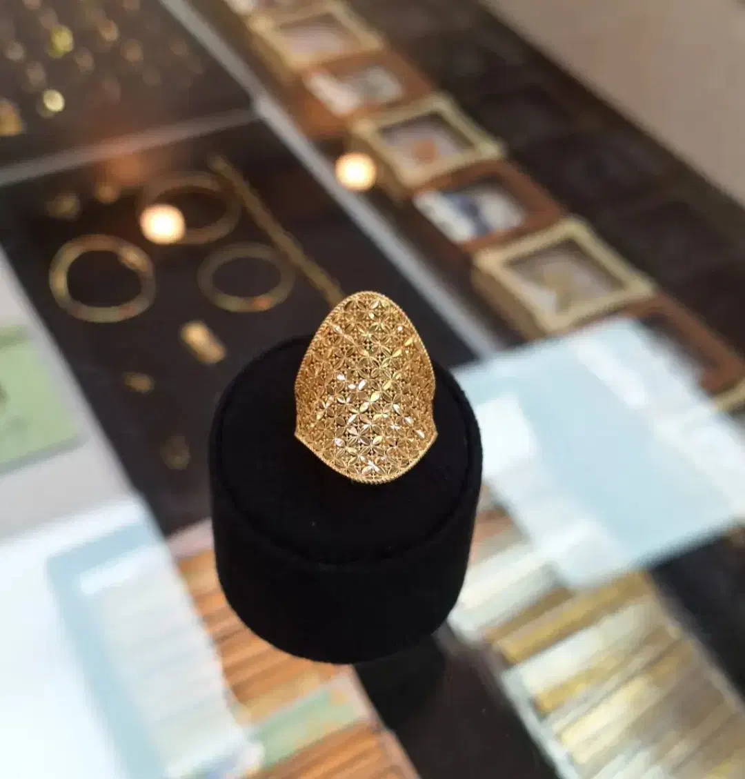 انگشتر تراش لوکس بدون اجرت و مالیات فقط با ۶ درصد|جواهرات|رشت, فلسطین|دیوار