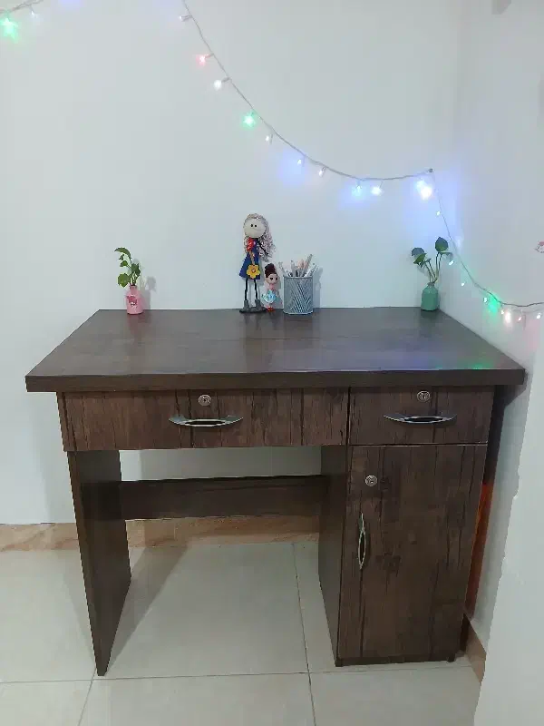 میز تحریر|میز تحریر و کامپیوتر|رشت, نخودچر|دیوار