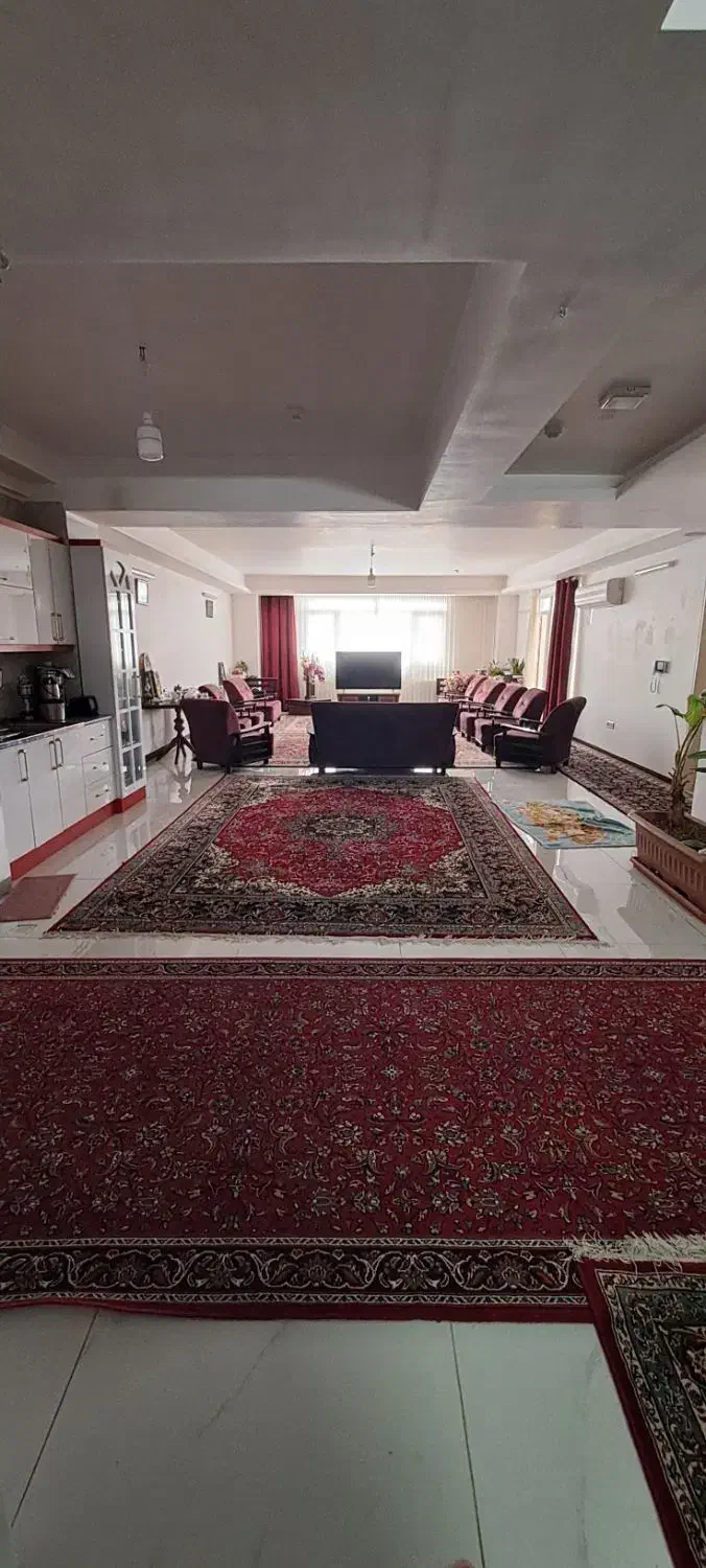 آپارتمان ۲۰۰ متری ۴خواب فول تک واحدی|فروش آپارتمان|قم, انسجام|دیوار