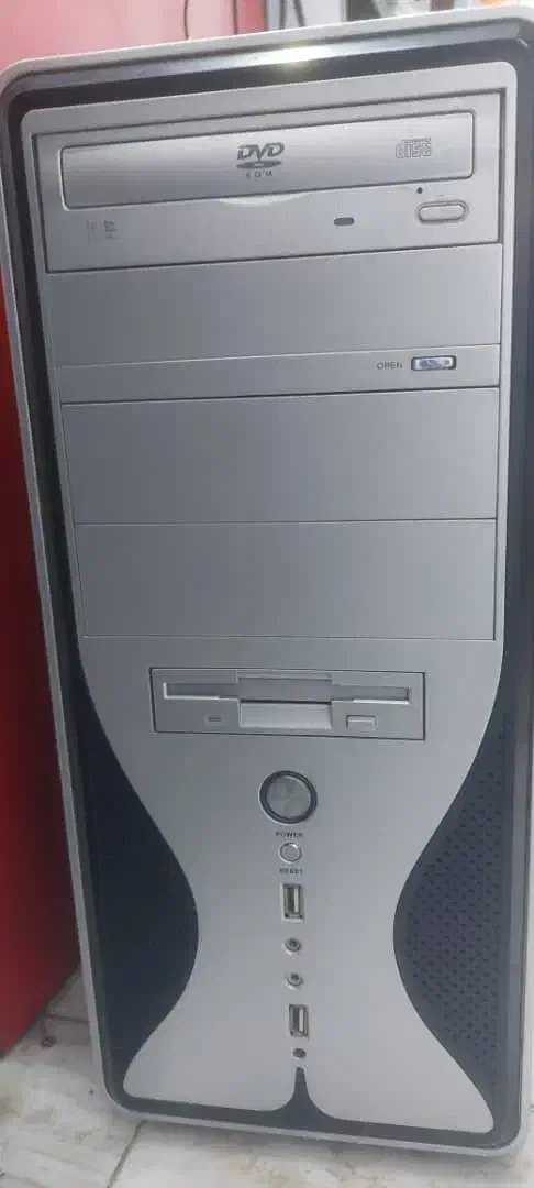 کیس کامپیوتر و مانیتور|رایانه رومیزی|تنکابن, |دیوار