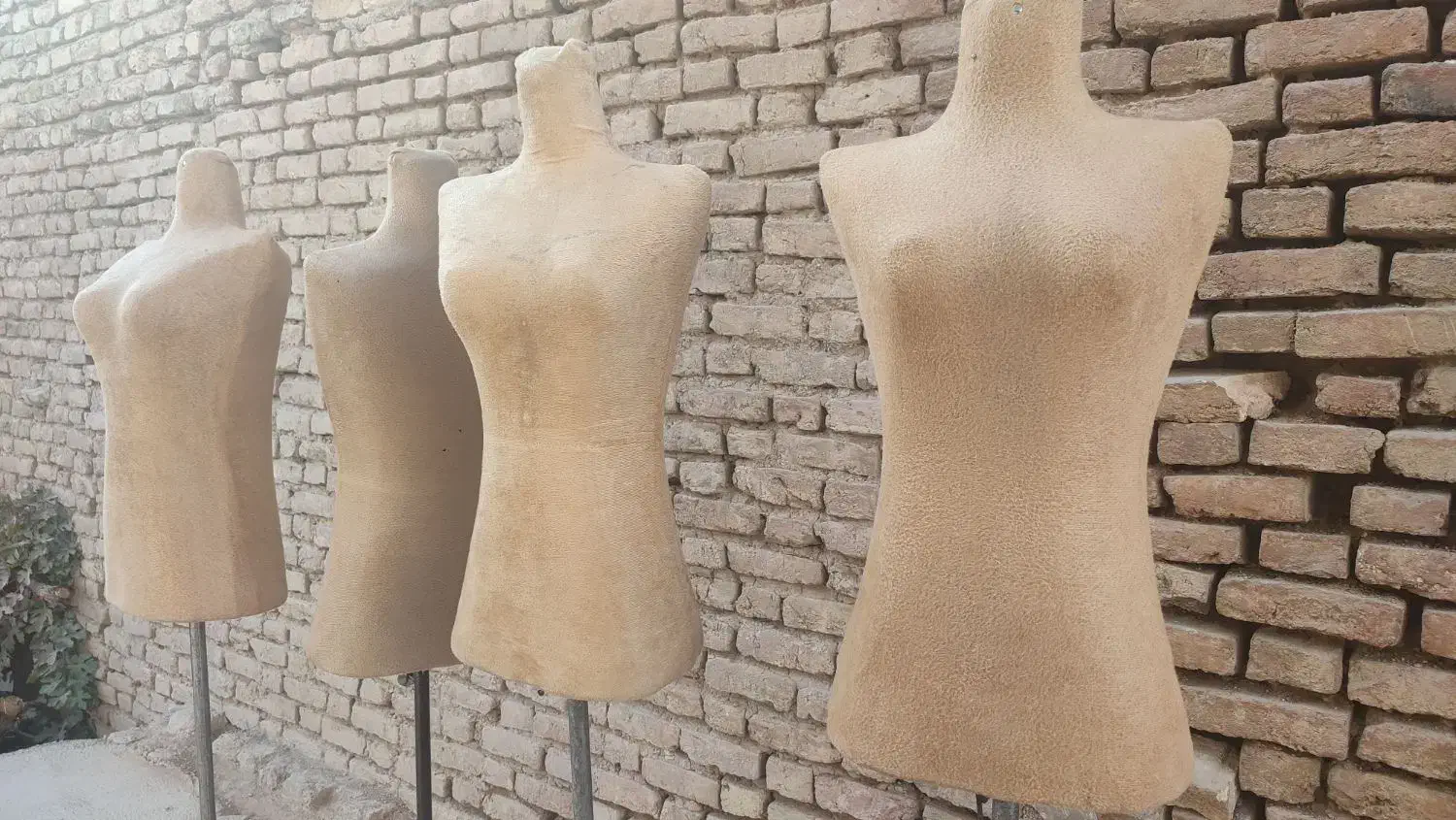 ۸ عدد مانکن سوزنخور پایه فلزی|فروشگاه و مغازه|آبیک, |دیوار