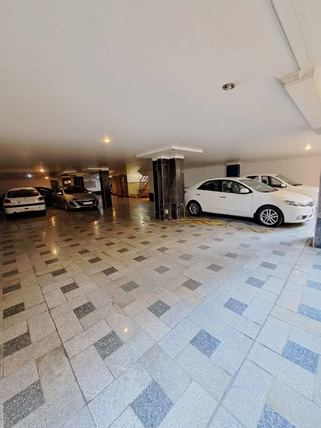 ۱۰۰ متر شیک اندرزگو بدون مشابه با گیت نگهبانی