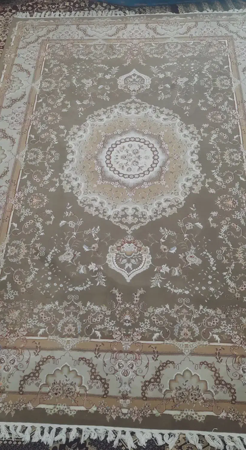 فرش ۹ متری ماشینی شفقی شاهکار تبریز|فرش|تهران, دکتر هوشیار|دیوار