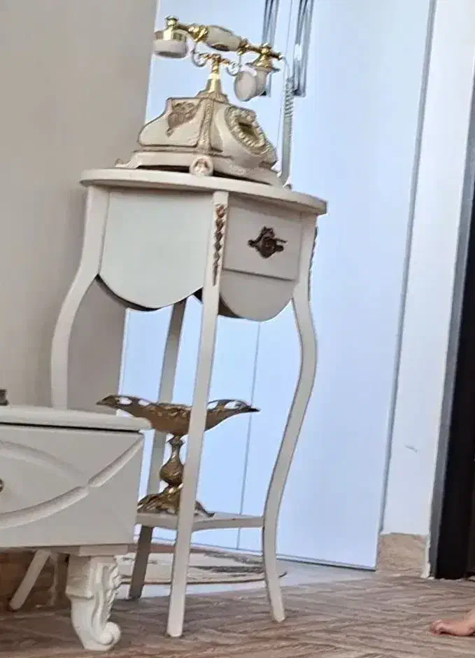 میز کنار سالنی|میز تلفن|مهاباد (آذربایجان غربی), |دیوار