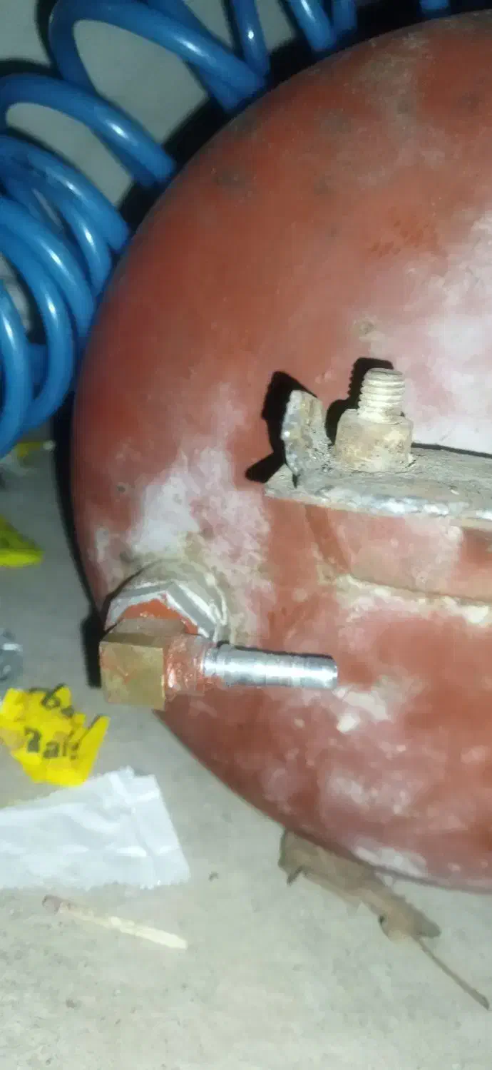 مخزن باد|قطعات یدکی و لوازم جانبی|تربت‌حیدریه, مسجد جامع|دیوار