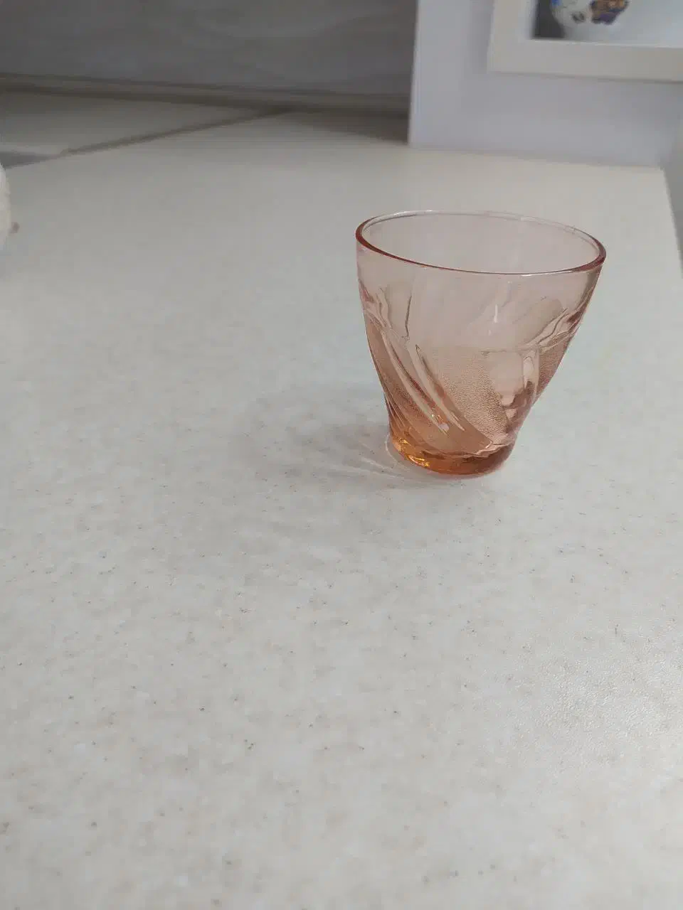 ظرف و فنجان نعلبکی فرانسوی صورتی|ظروف سرو و پذیرایی|قم, شاه احمد قاسم|دیوار