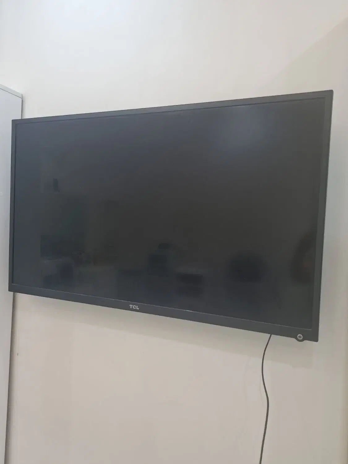 تلویزیون ۴۲ اینچ|تلویزیون و پروژکتور|اهواز, بیست متری شهدا|دیوار