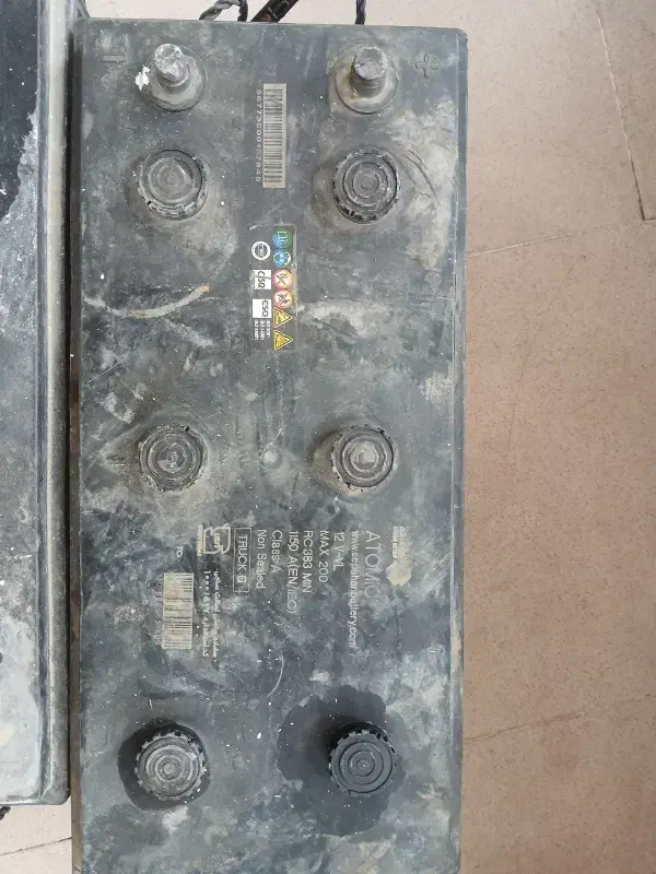 فروش باطری دسته دوم ونو ماشین سنگین|قطعات یدکی و لوازم جانبی|اصفهان, شیخ اشراق|دیوار