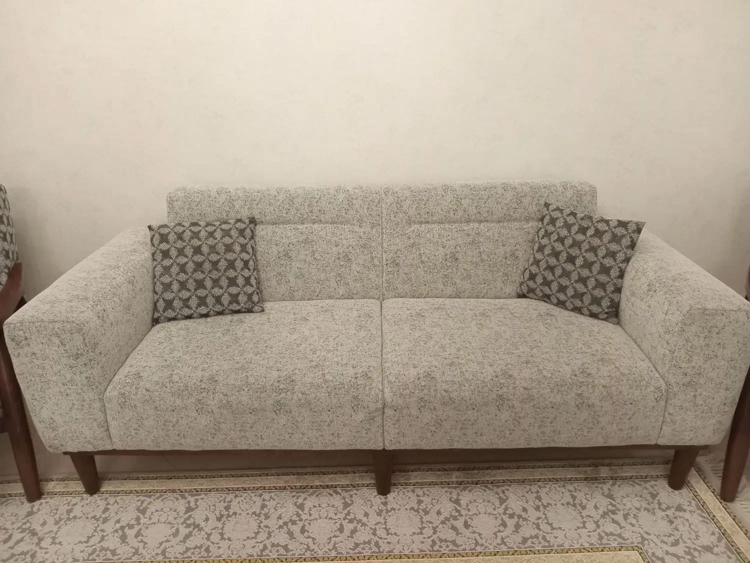 نیم ست راحتی سالم|مبلمان خانگی و میز عسلی|تهران, قنات‌کوثر|دیوار