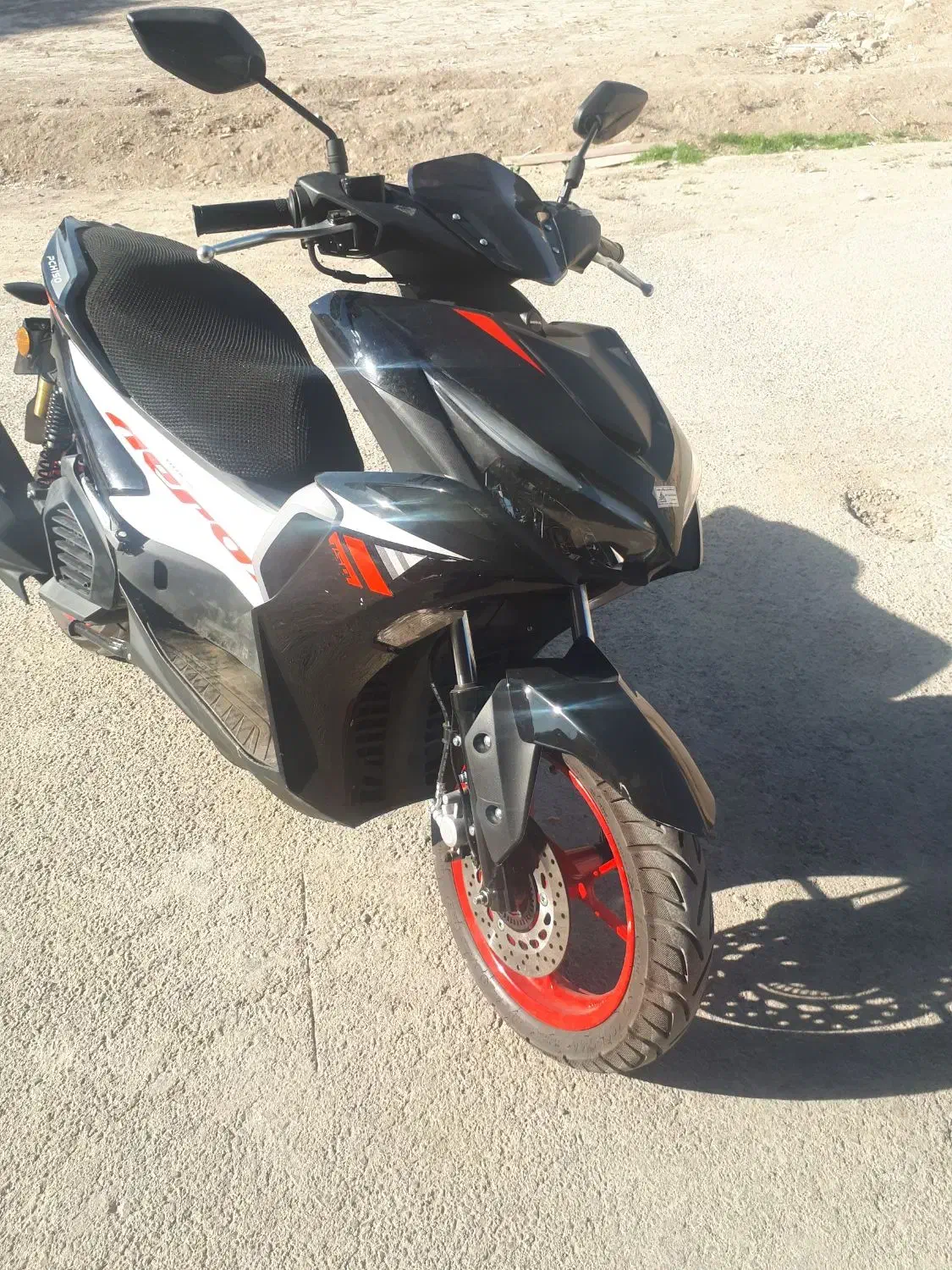 معاوضه آیروکس ۱۵۰ مدل ۱۴۰۴|موتورسیکلت|اصفهان, جلالیه|دیوار